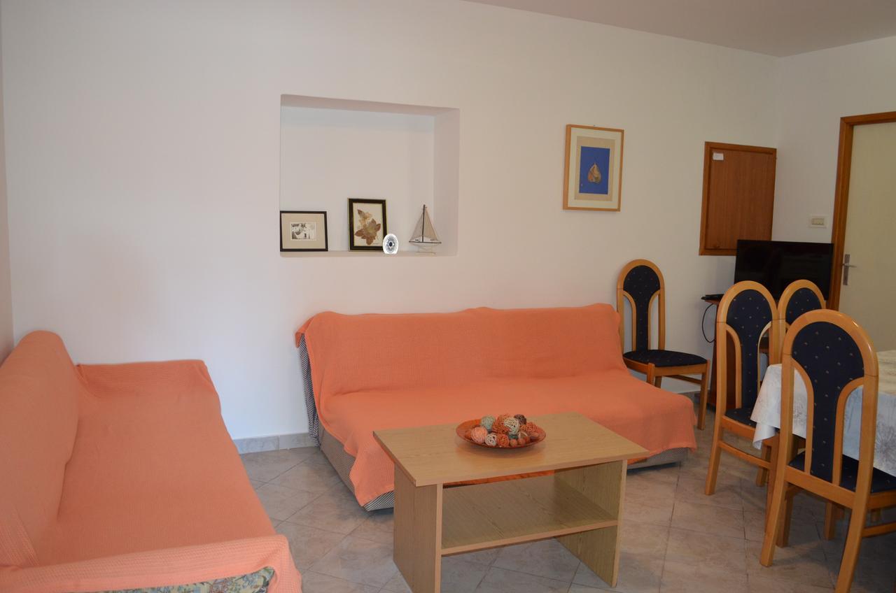 Apartments Petar Draga Bascanska Exterior photo